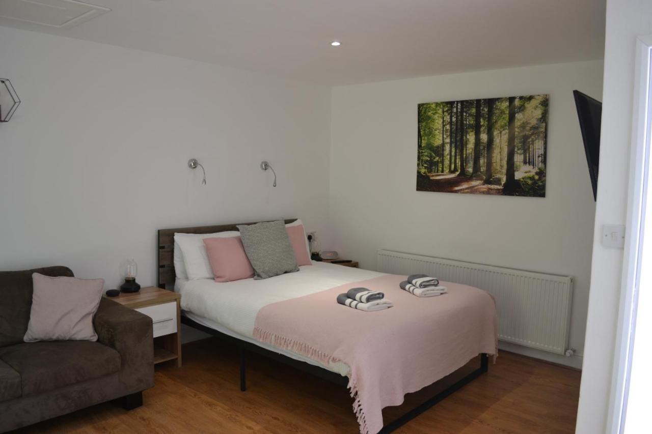 Number 2, Lytton Tree Lodge, Reydon, Southwold エクステリア 写真