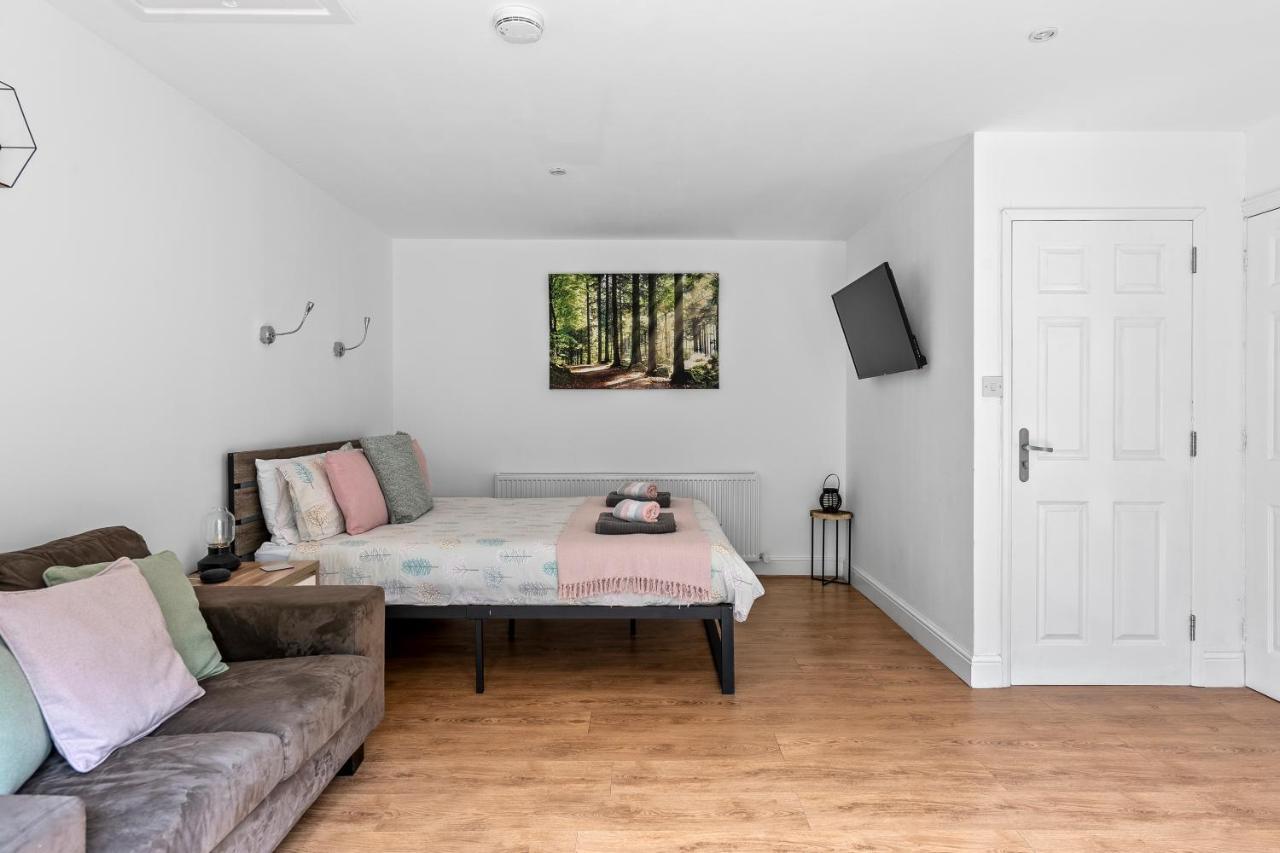 Number 2, Lytton Tree Lodge, Reydon, Southwold エクステリア 写真