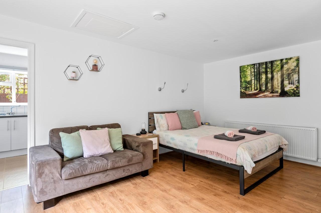 Number 2, Lytton Tree Lodge, Reydon, Southwold エクステリア 写真